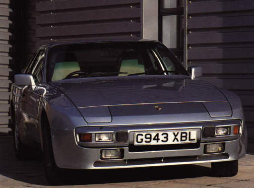 Porsche 944