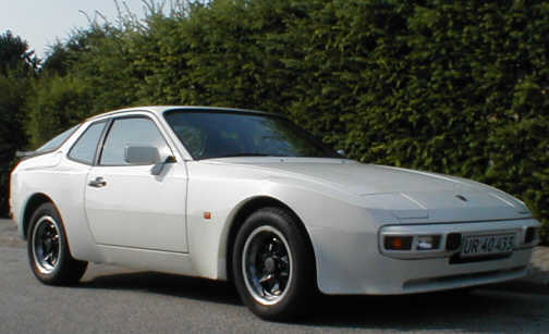 Porsche 944