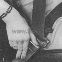 Porsche 944, Releasing the belt