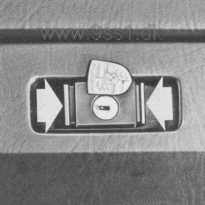 Porsche 944, Glove Compartment