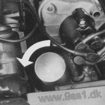 Porsche 944, Oil filter
